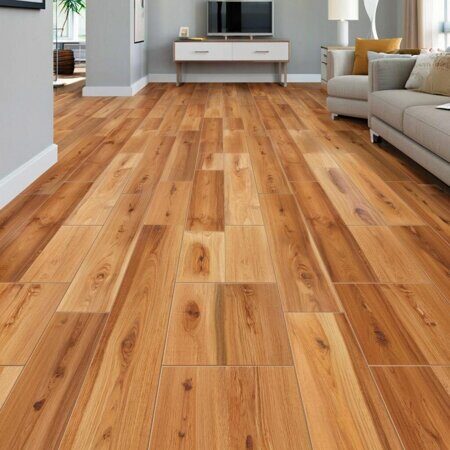 изображение плитки пвх под дерево в гостинной