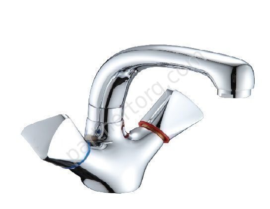 Trio смеситель для умывальника с поворотным изливом Gross Aqua 6014029С-A04