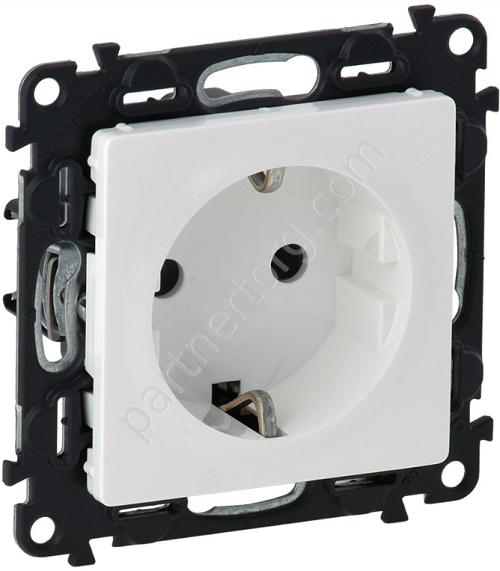 Legrand Valena Life cиловая розетка 2К+З 16А 250В, со шторками, безвинтовые зажимы, с лицевой панелью, цвет белый