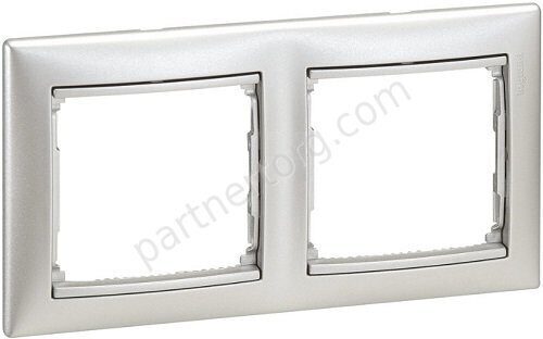 Рамка 2 поста для серии Valena Legrand Classic в цвете алюминий