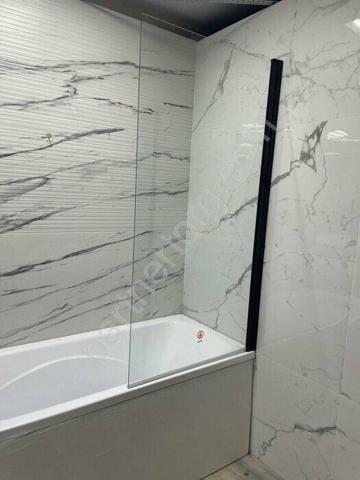 Шторка на ванну Aquatek AQ DEL SBA 08015BL, одноэлементная, поворотная 80X150см, профиль черный, стекло прозрачное