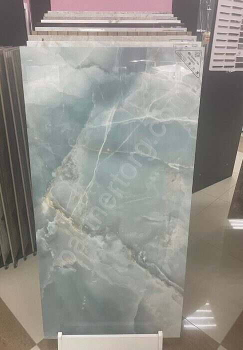 Favorito голубой керамогранит полированный 60х120 Global Tile