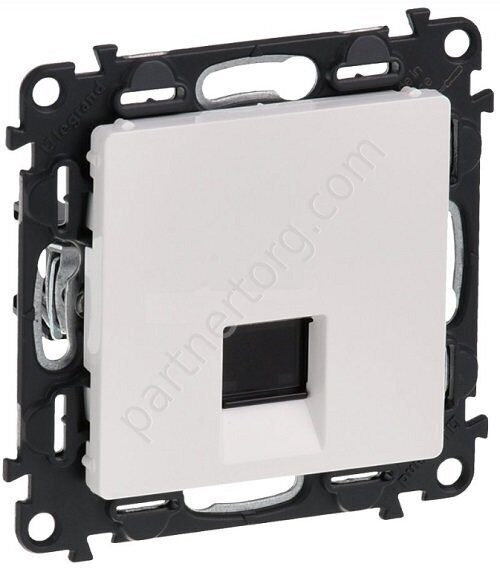 Legrand Valena Life розетка информационная RJ45 5e UTP, с лицевой панелью, цвет белый