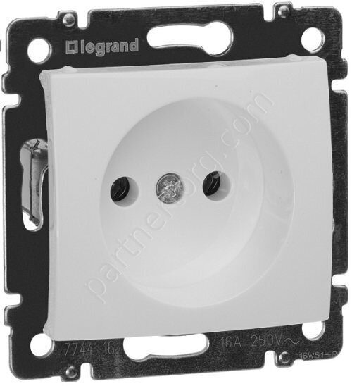 Legrand Valena Classic cиловая розетка 2К 10/16А 250В, винтовые зажимы, цвет белый