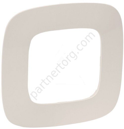 Рамки для серии Valena Legrand Allure в цвете слоновая кость