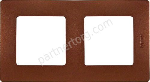 Рамка 2 поста для серии Etika Legrand в цвете какао