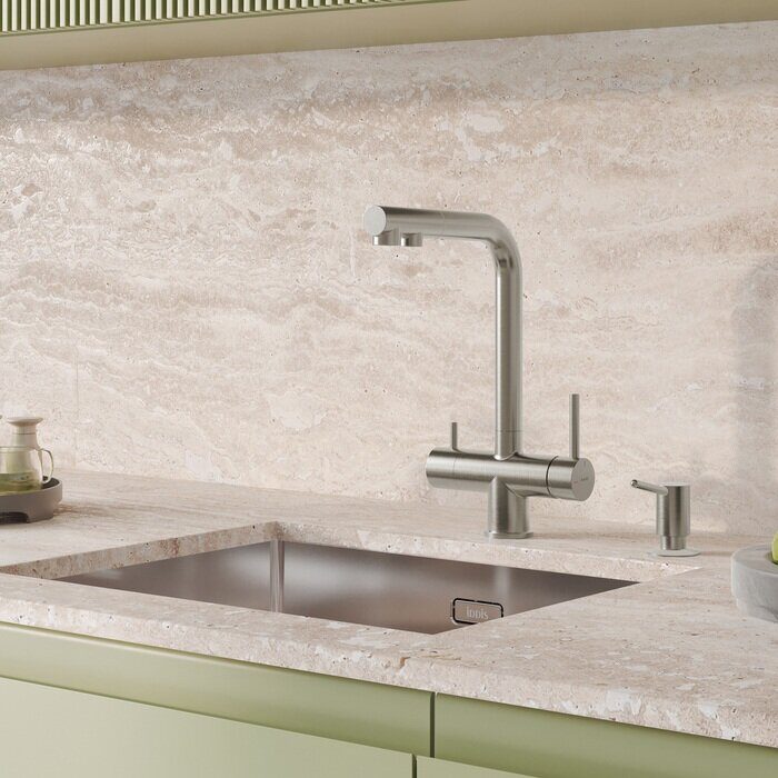 Umbra Iddis смеситель для кухни хром UMBBNPFi05