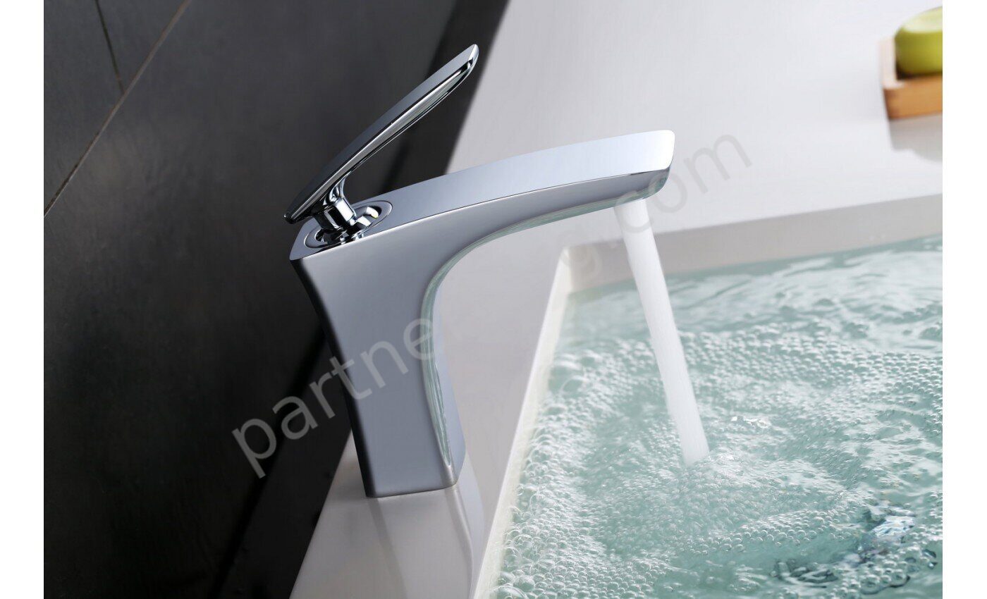 Bellario LM6806C, смеситель для раковины монолитный, высокий, хром Lemark