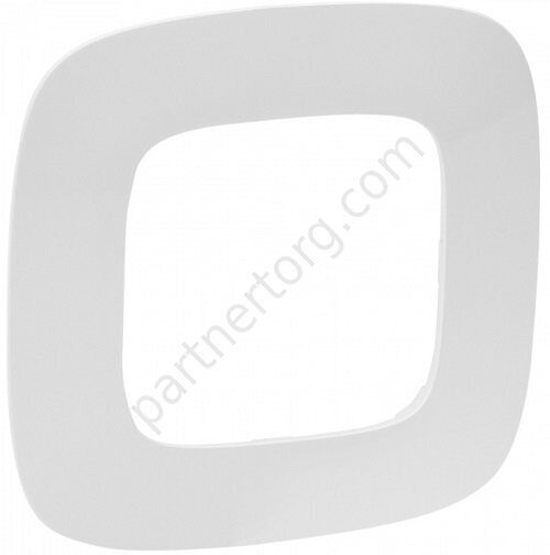 Рамки для серии Valena Legrand Allure в белом цвете