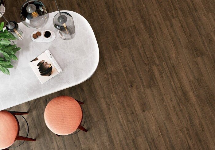 Realwood Bronze Delacora керамогранит темно-коричневый матовый sugar-эффект 20х90см