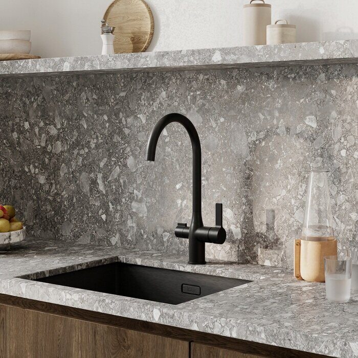 Pure Iddis смеситель для кухни черный PURBLFJi05