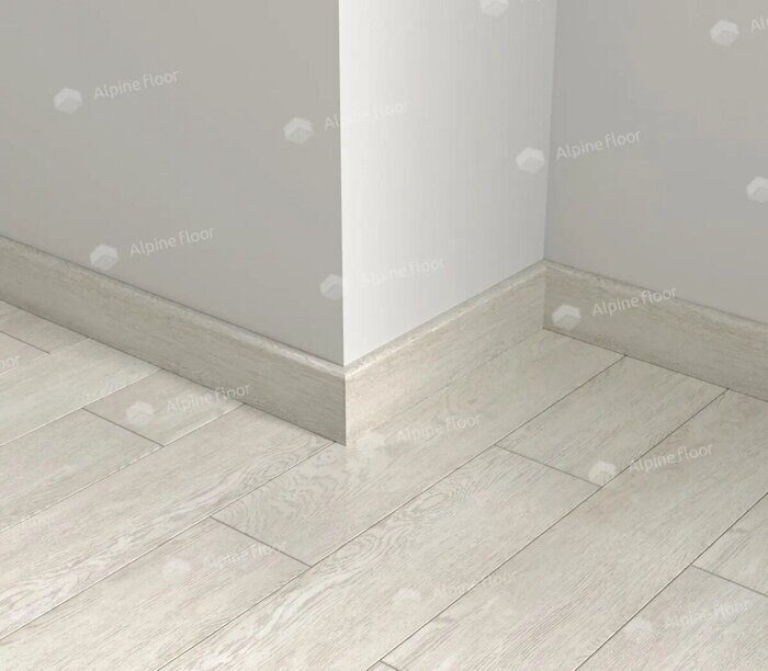 SK 13-9 Голубой Лес Parquet Light плинтус напольный Alpine Floor