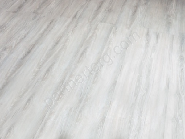 Дуб Снежный клеевая напольная плитка Alpine Floor