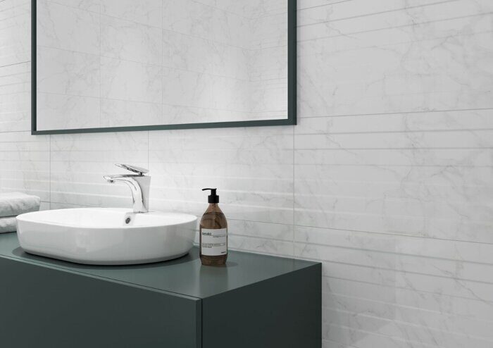 Calacatta KTL052 настенная плитка белая глянцевая рельеф 30х60см Cersanit