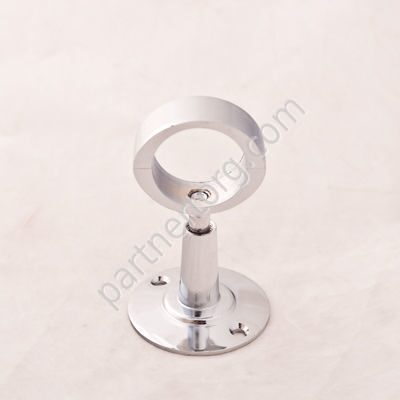 Держатель для полотенцесушителя регулируемый