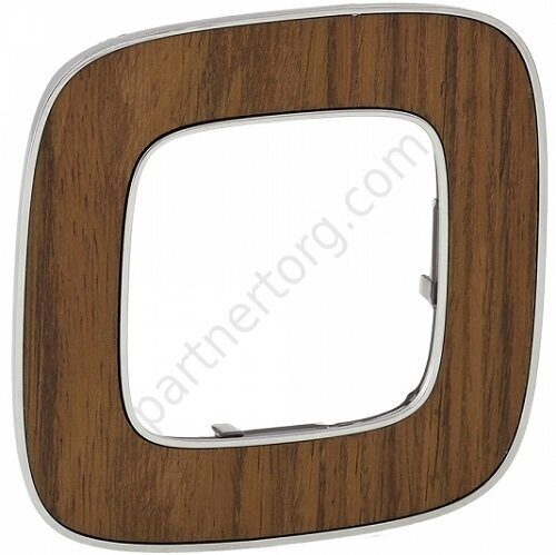 Рамки для серии Valena Legrand Allure в цвете орех