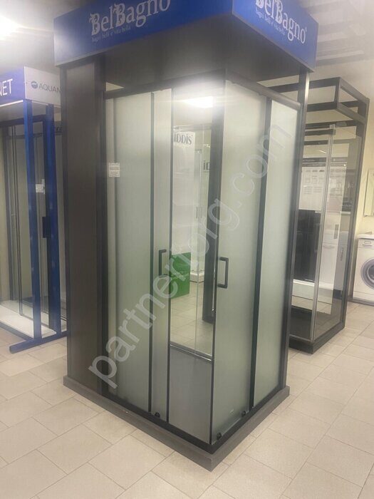 BelBagno UNO-195-A-2-90-P-NERO душевой уголок 90х90см  стекло рифленое 5мм, профиль черный