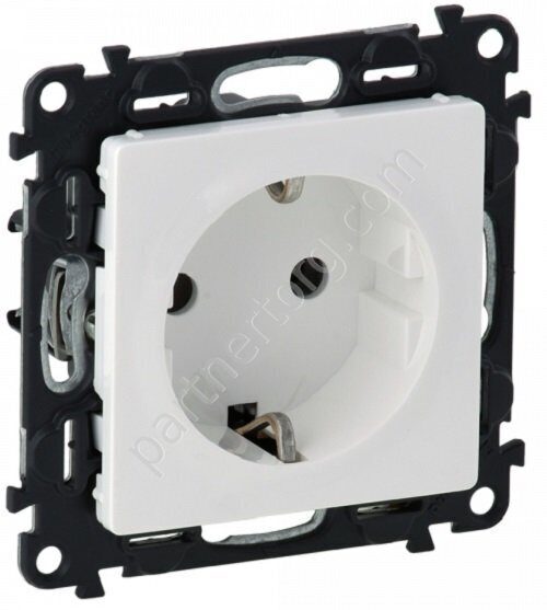 Legrand Valena Life cиловая розетка 2К+З 16А 250В, безвинтовые зажимы, с лицевой панелью, цвет белый
