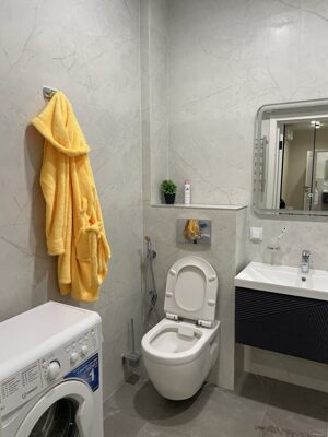 Совмещенный санузел в 2-х комнатной студии 1,8х2,2х2,7м