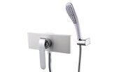 Melange LM4903CW смеситель для ванны и душа с однофункциональной лейкой, хром-белый Lemark