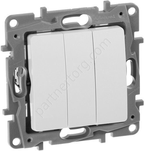 Legrand Etika выключатель 3-х клавишный 10АX 250В, с винтовыми зажимами, цвет белый