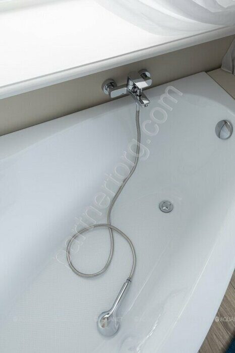 Static AF330-20C смеситель для ванны с душем Aquanet