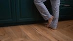 Можно ли класть ламинат на тёплый пол: водяной и электрический