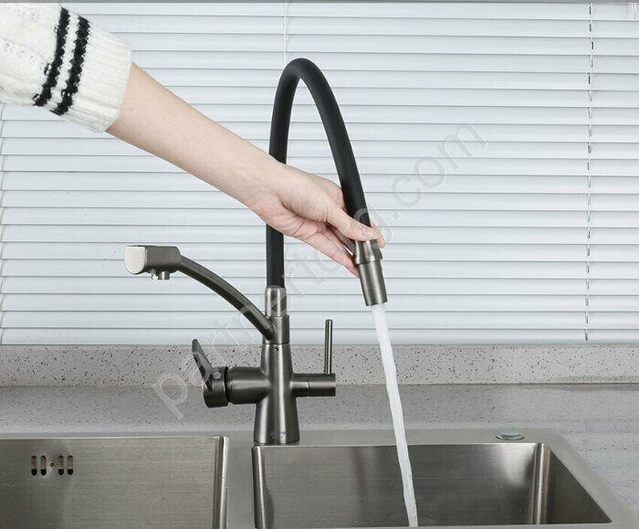 Gappo G4398-19 смеситель для кухни с гибким изливом и каналом для фильтрованной воды Оружейная сталь